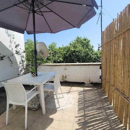 An Apartment With Fireplace Tirana Exterior foto