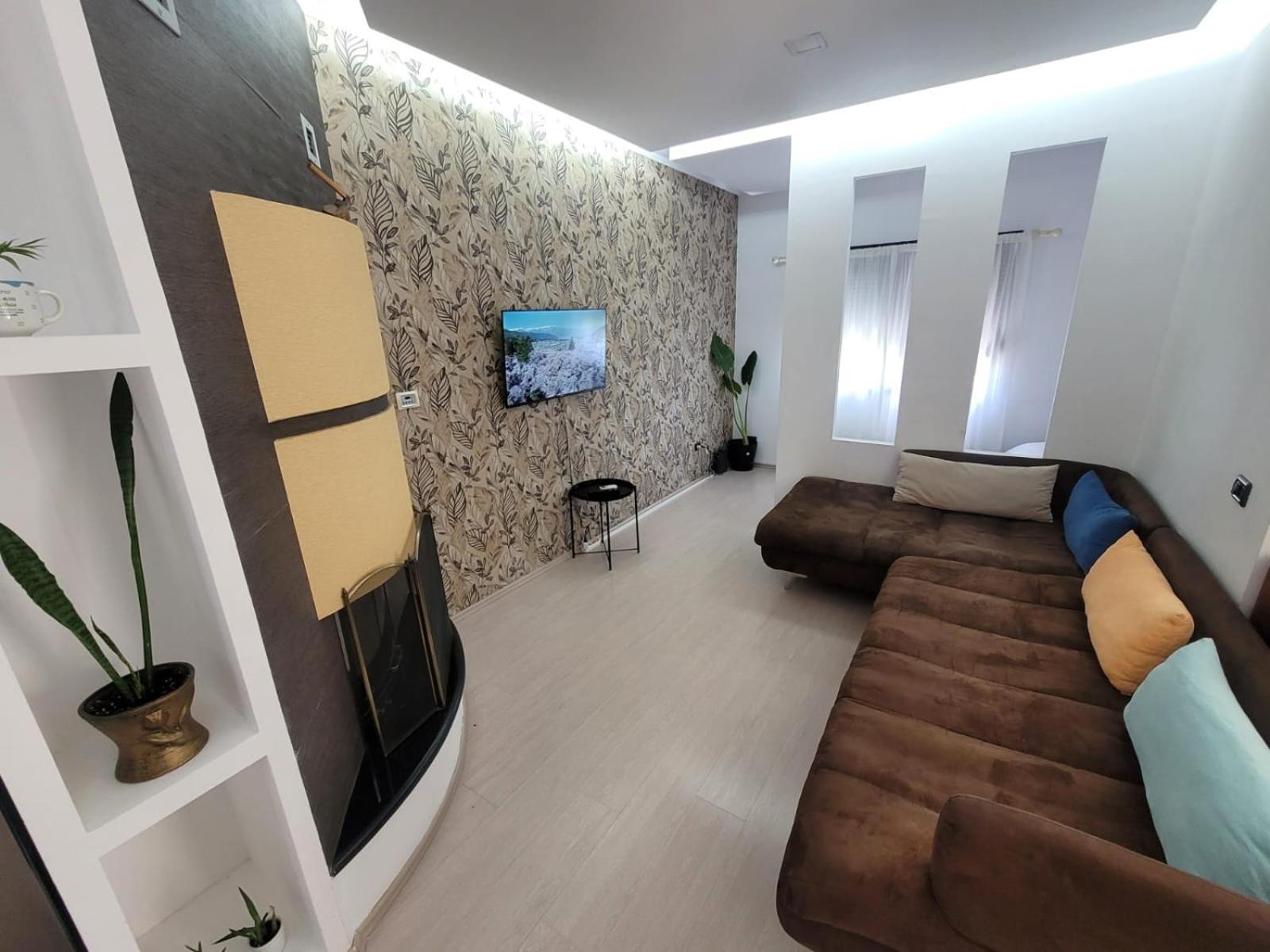 An Apartment With Fireplace Tirana Exterior foto