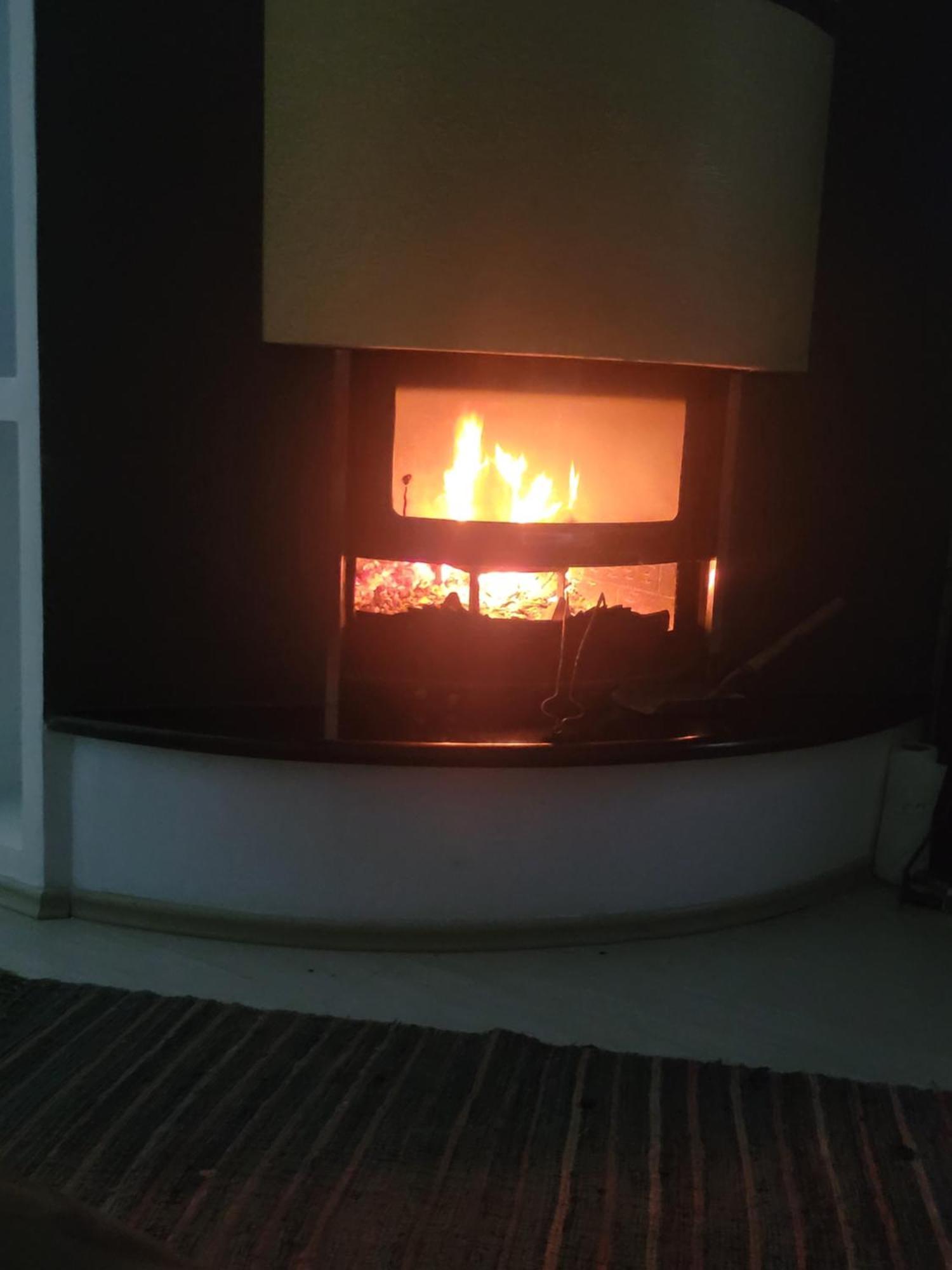 An Apartment With Fireplace Tirana Exterior foto